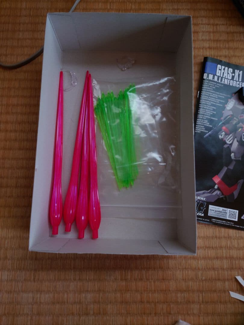 HGCE 1/144 デストロイガンダム　組み立て済み