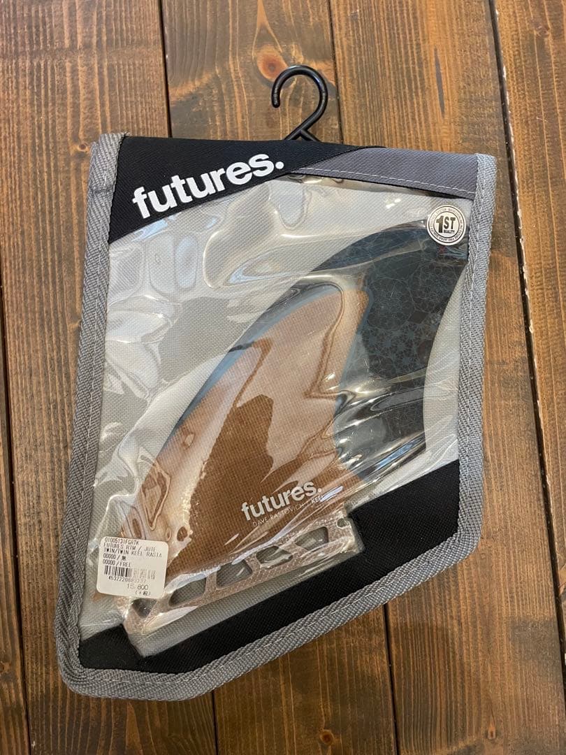 入手困難　レア　新品　RASTA TWIN KEEL ツインフィン