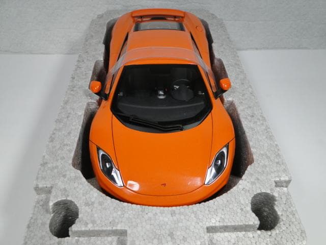 オートアート　1/18　マクラーレンMP4-12C　マンダリンオレンジ