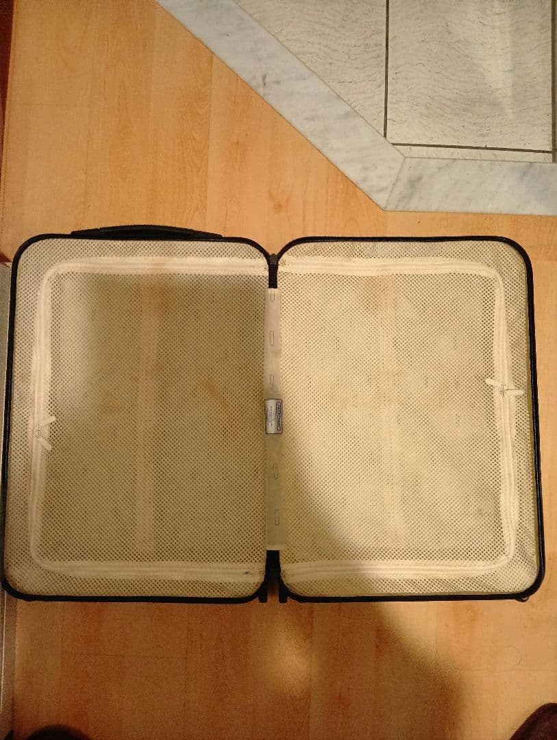 リモワ　サルサエアー 34L　機内持ち込み可