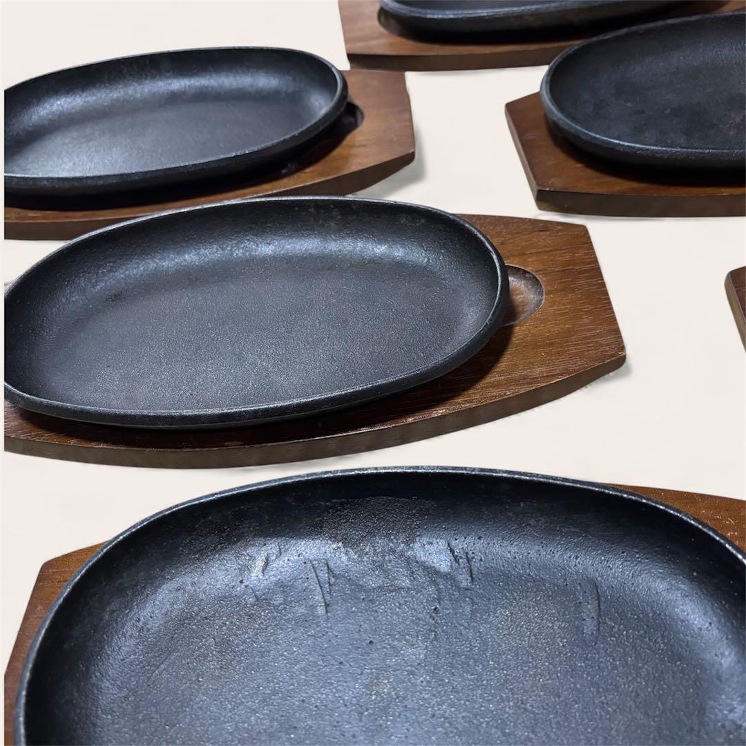 鉄皿 《 ステーキ皿と木製トレイの8セット ＆ トング2個 》 匿名配送