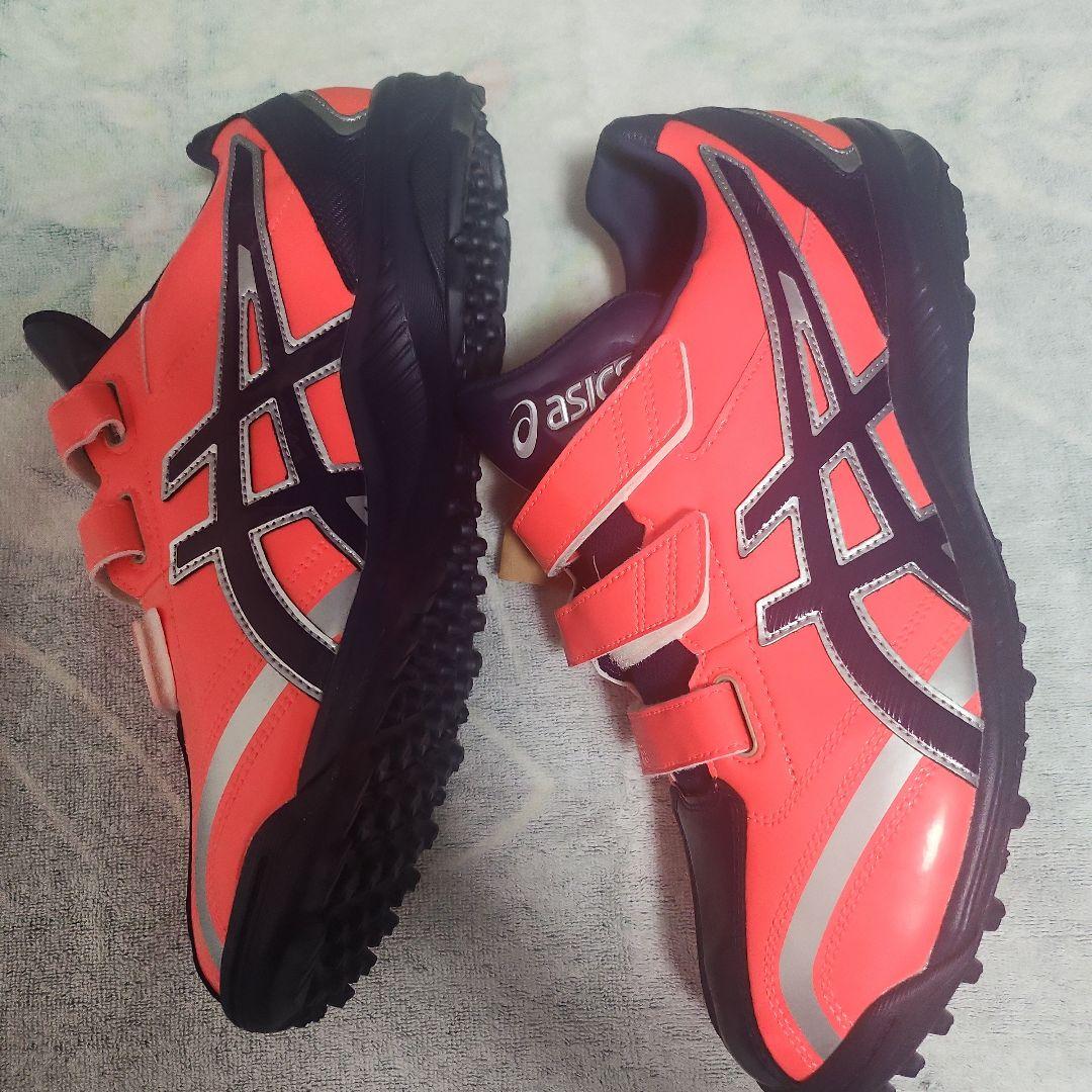 アシックストレーニングシューズ 東京オリンピック限定カラー　新品未使用