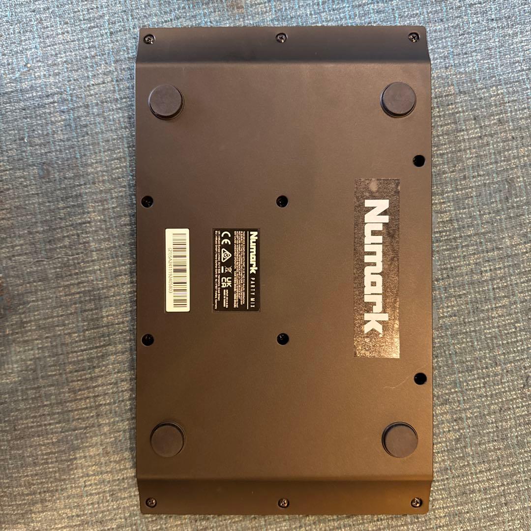 Numark Party Mix コントローラー