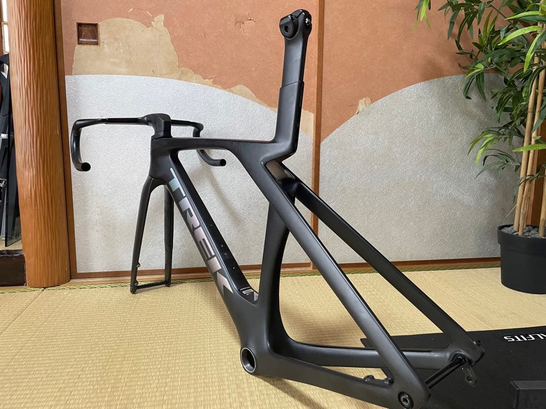 TREK MADONE SLR GEN7 フレームセット＋ハンドル ジャンク