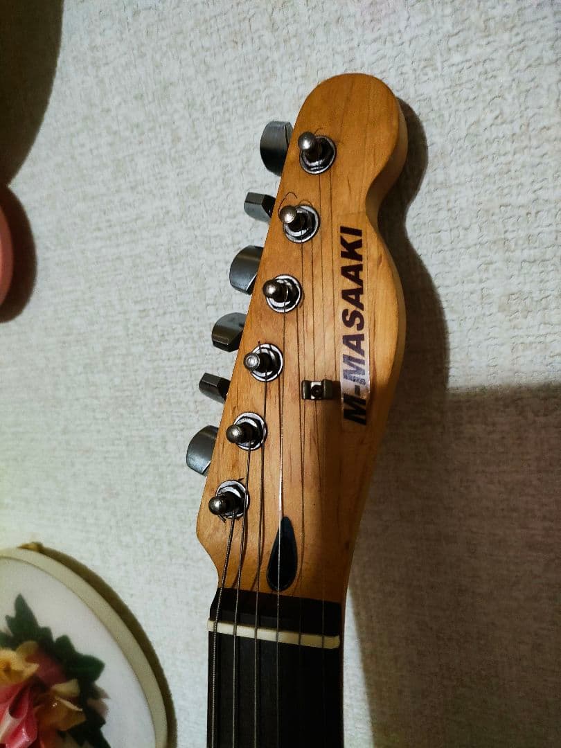 イエロー テレキャスタータイプ エレキギターノーブランド。