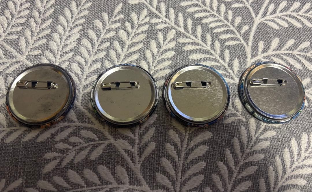 名探偵コナン 劇場版 20周年　缶バッジ 全19種