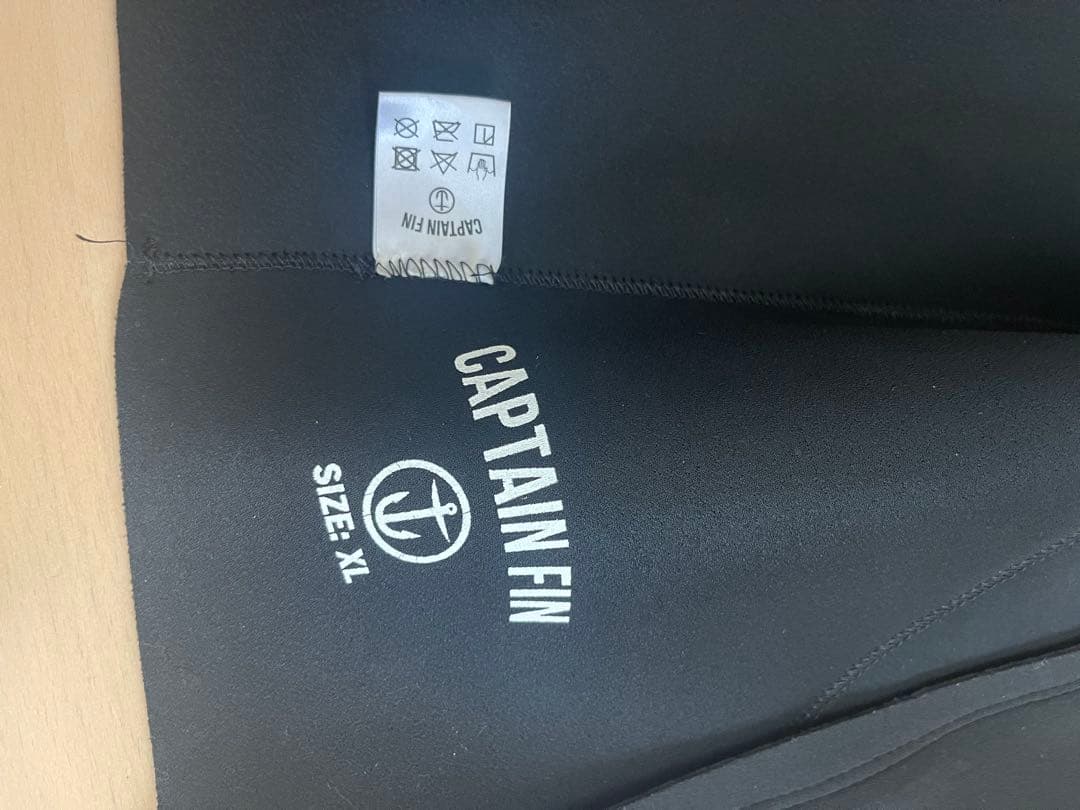 CAPTAIN FIN ブラック タッパー XL