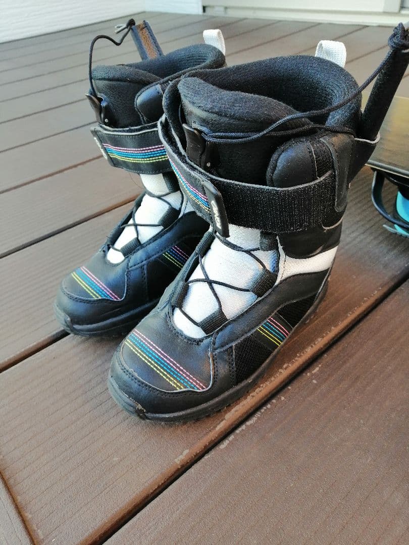 子供用 スノーボードセット ブーツ　ロッカー形状　板１１０ｃｍ　ブーツ２１ｃｍ