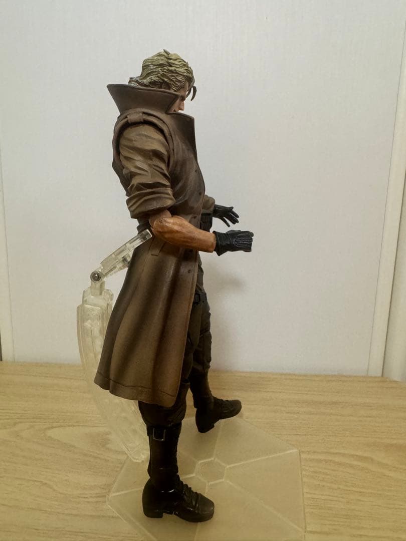 ☆メタルギアソリッド プレイアーツ改 リキッド・スネーク フィギュア（箱なし）☆