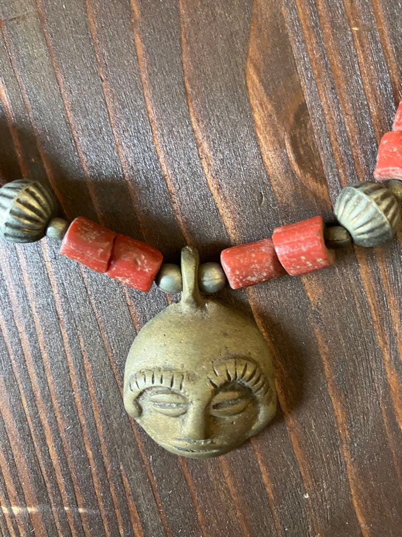 ミャンマー　ナガ族　アクセサリー　少数民族　ヴィンテージ　手仕事　稀少品