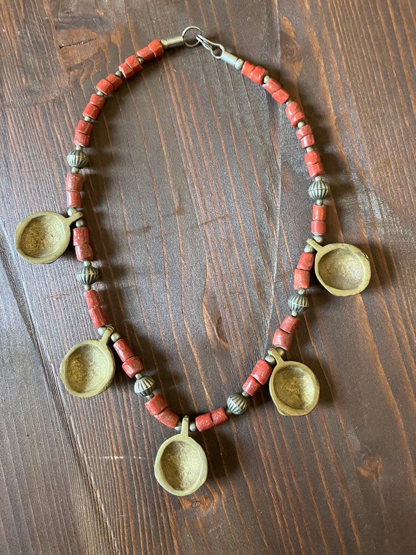 ミャンマー　ナガ族　アクセサリー　少数民族　ヴィンテージ　手仕事　稀少品