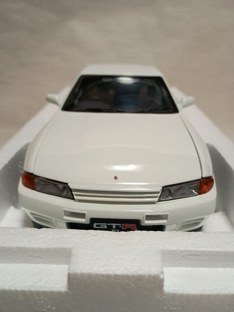オートアート1/18 スカイラインGT-R N1 ニスモ　OPパーツVer