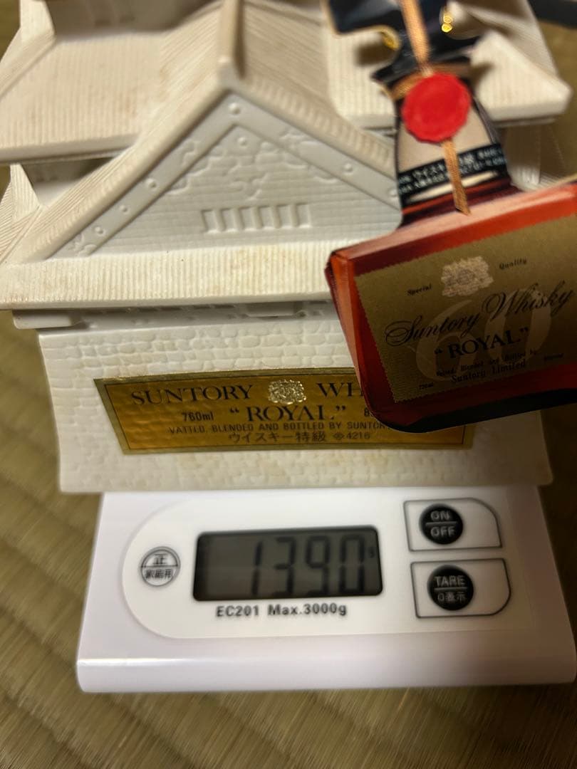 24 サントリーウイスキーローヤル　陶器の大阪城築城400年記念ボトル　特級