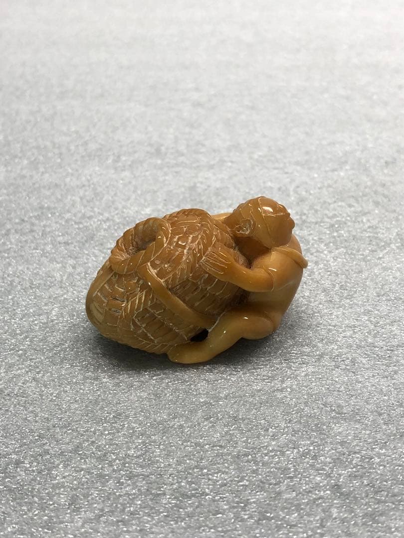 根付　時代提物　天然素材