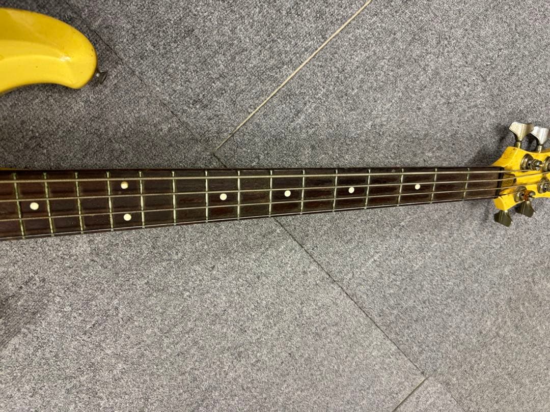 Ibanez ROADSTAR II エレキベース アイボリー