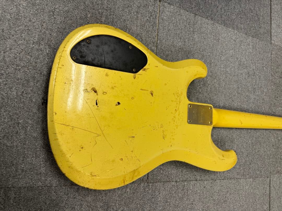 Ibanez ROADSTAR II エレキベース アイボリー