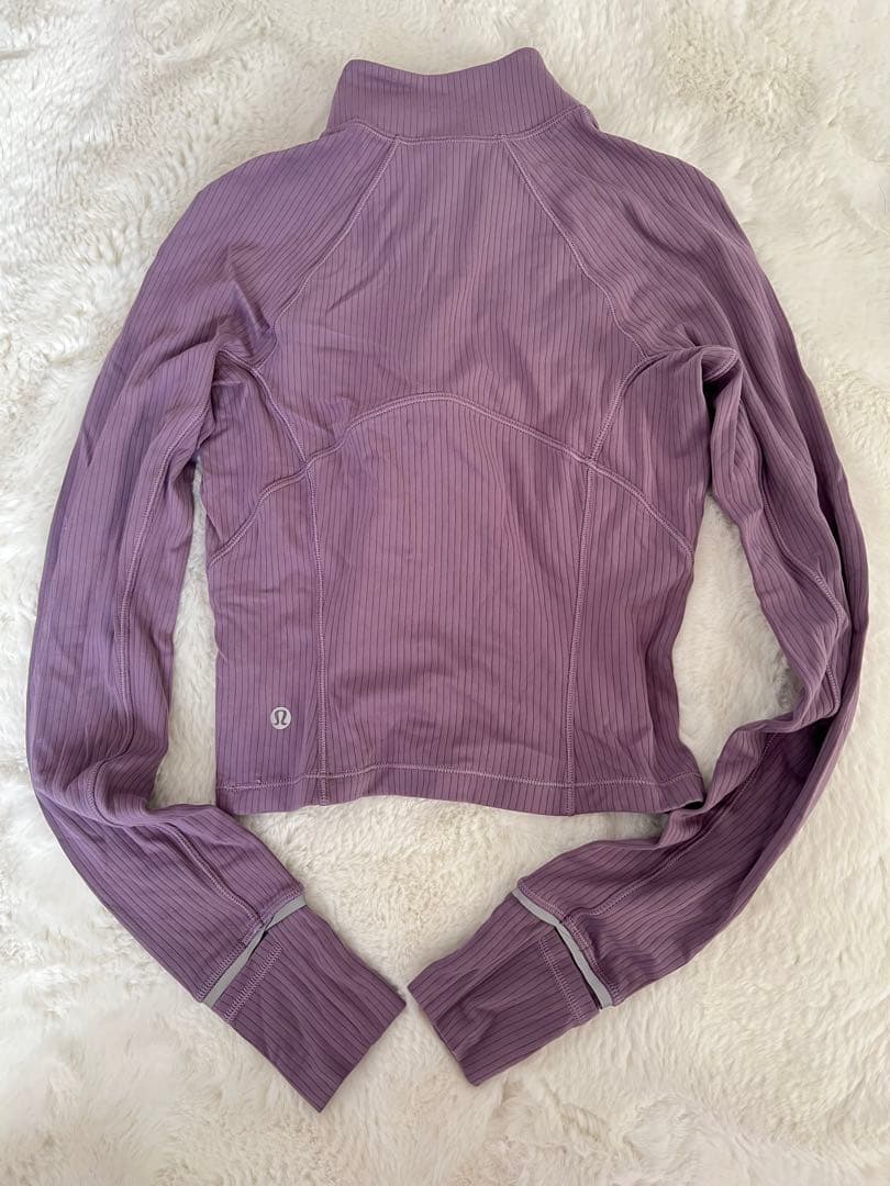 ルルレモン　新品クロップドハーフジップ パープル