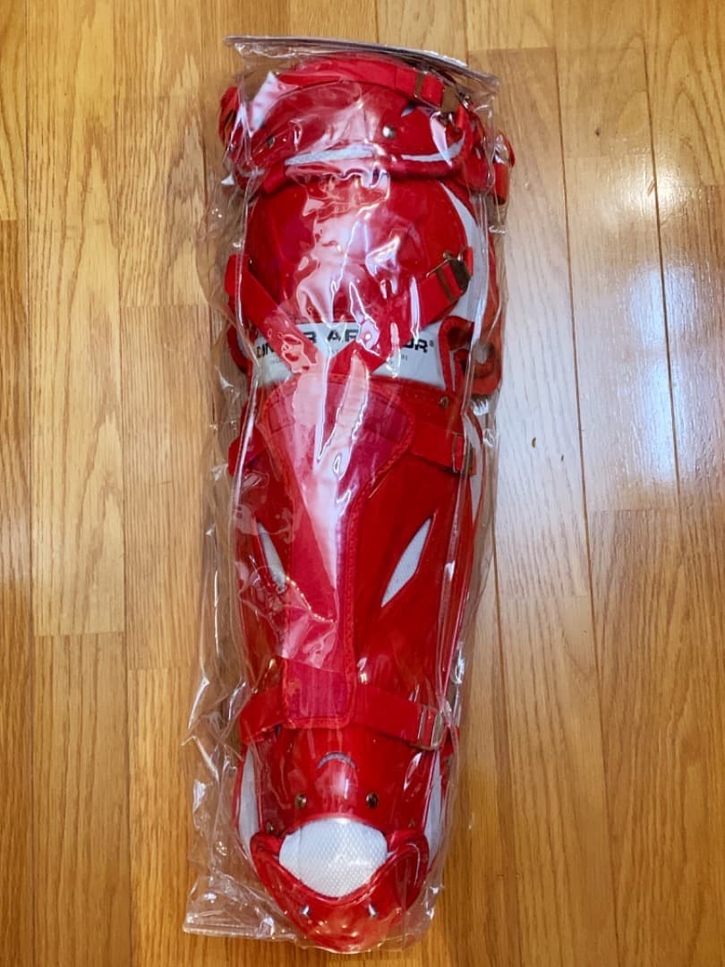 新品★USA限定発売モデル☆アンダーアーマー☆キャッチャー４点セット大人用☆赤