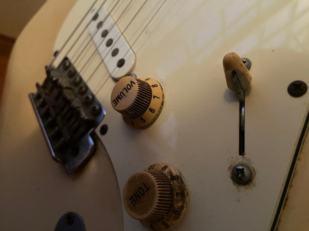 Fender Stratocaster st62-55 Aシリアル、ブリッジはE