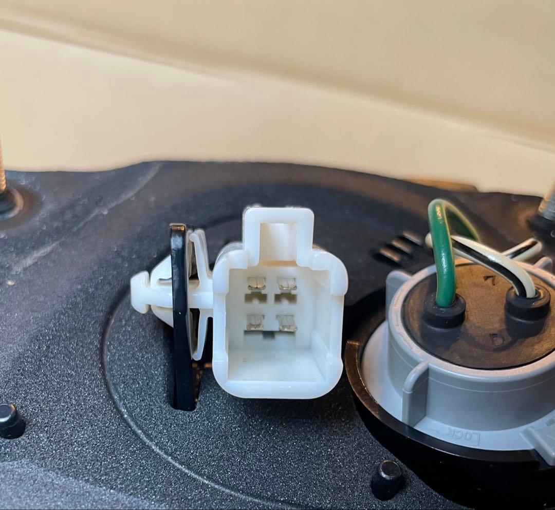 クラウンロイヤル AWS210 GRS210 純正 右テールランプ