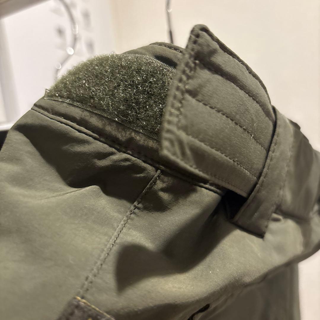 Burton スノーボードウェア上下、5/6サイズ　120〜135 手袋つき