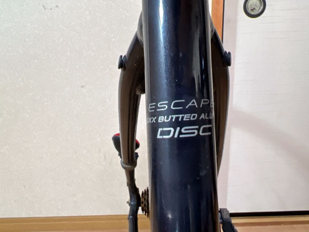 GIANT ESCAPE DISC クロスバイク　ジャイアント