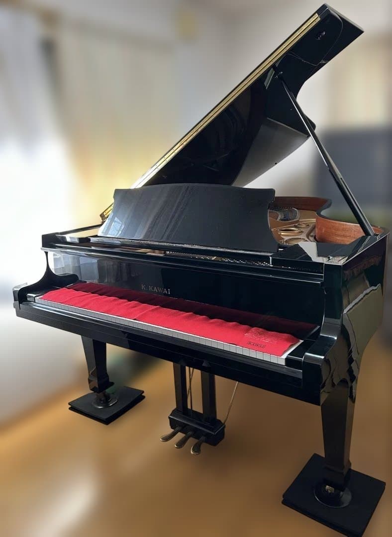カワイ　グランドピアノ　KG-5D
