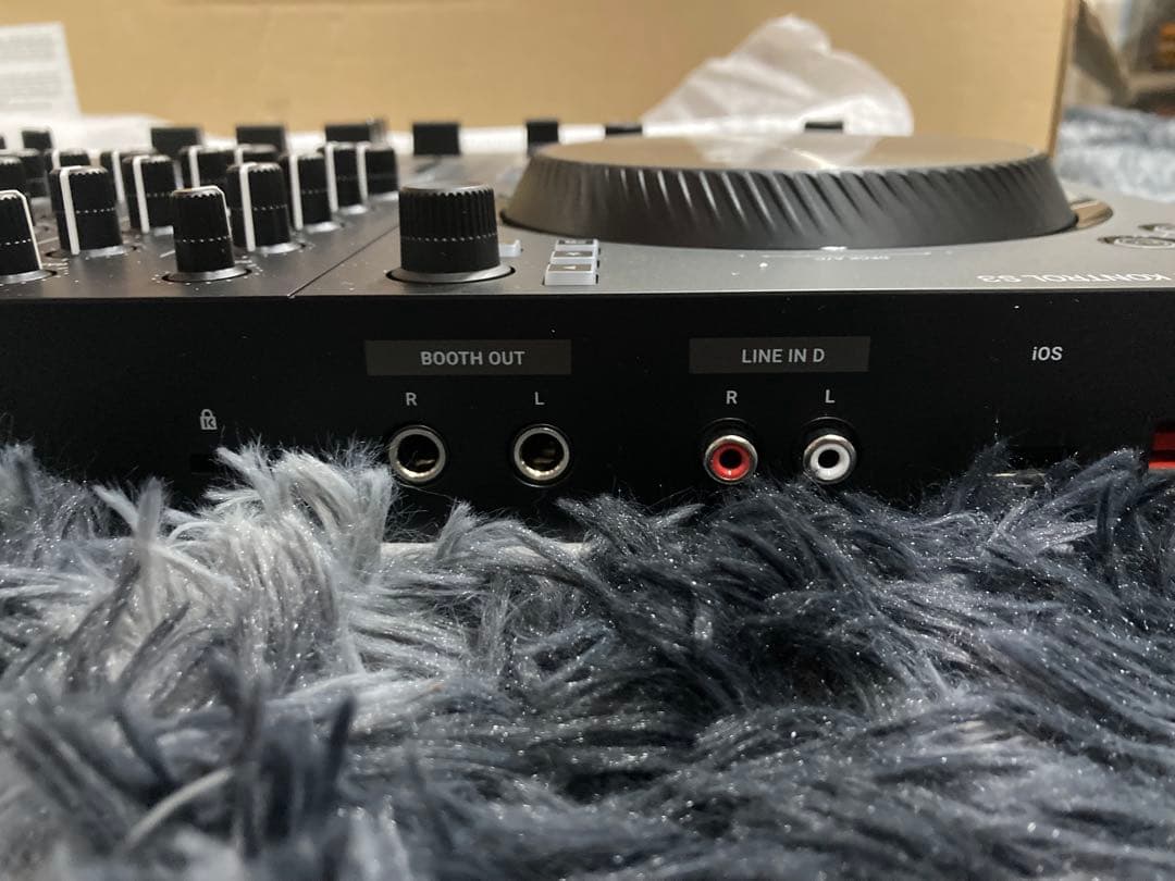 B0101)Traktor Kontrol S3 Djコントローラー