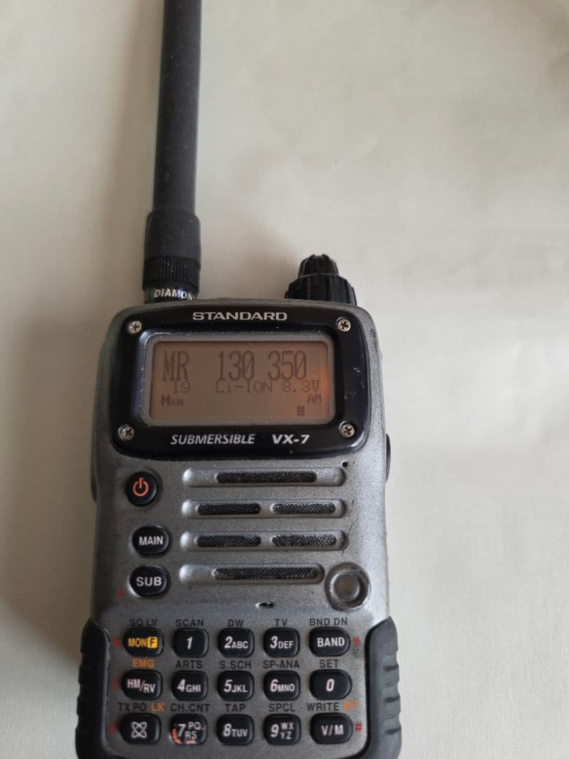 VX-7 スタンダード 50 144 430MHz＋広帯域受信機能ハンディ