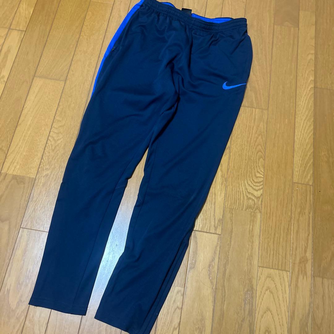 ナイキドリルトップ　サッカーウェア　メンズLサイズ　used 匿名発送