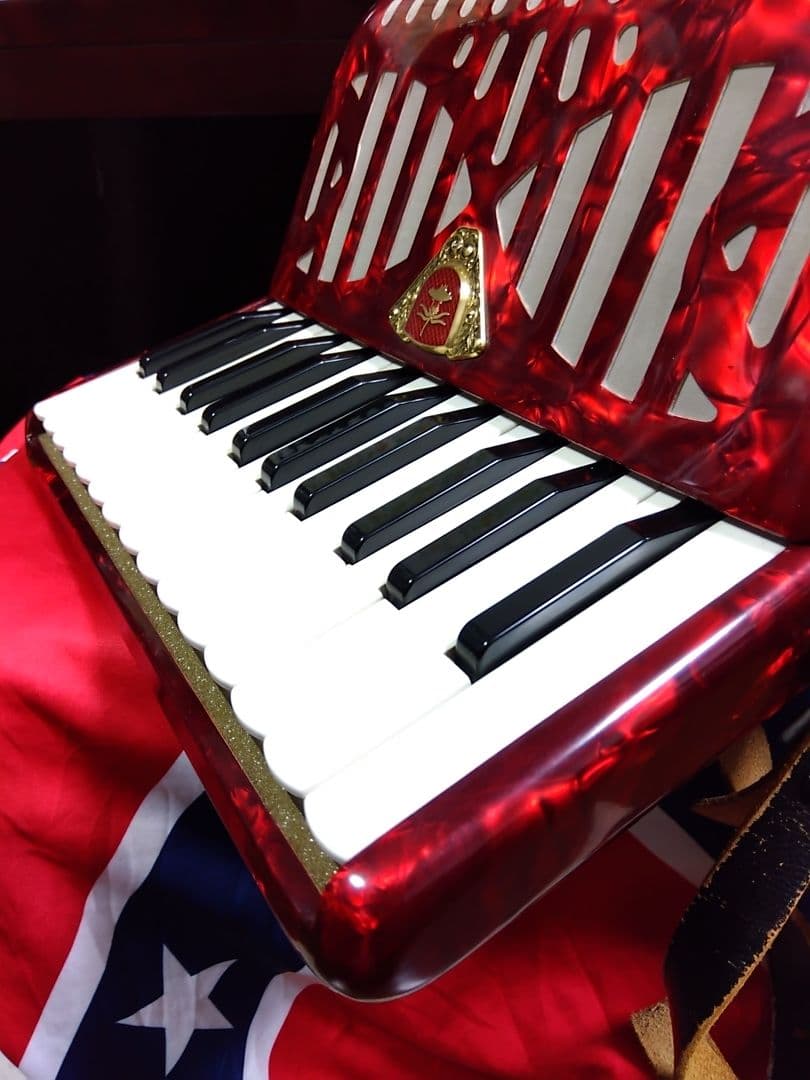 【動作品大幅なメンテ完了品】 トンボ アコーディオン No.28 赤（即演奏可）