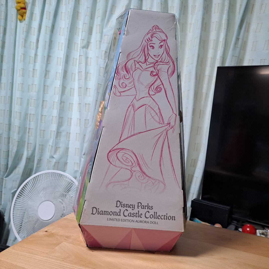 ディズニーダイヤモンドキャツスルコレクション　眠れる森の美女　オーロラ姫　ドール