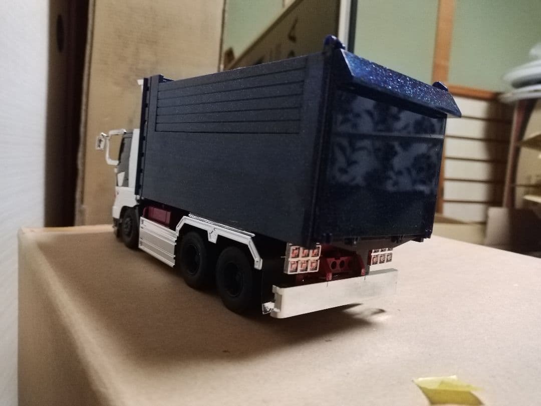 デコトラ　トラック　デカ箱　ダンプ　日野　グラプロ　グランドプロフィア　完成品