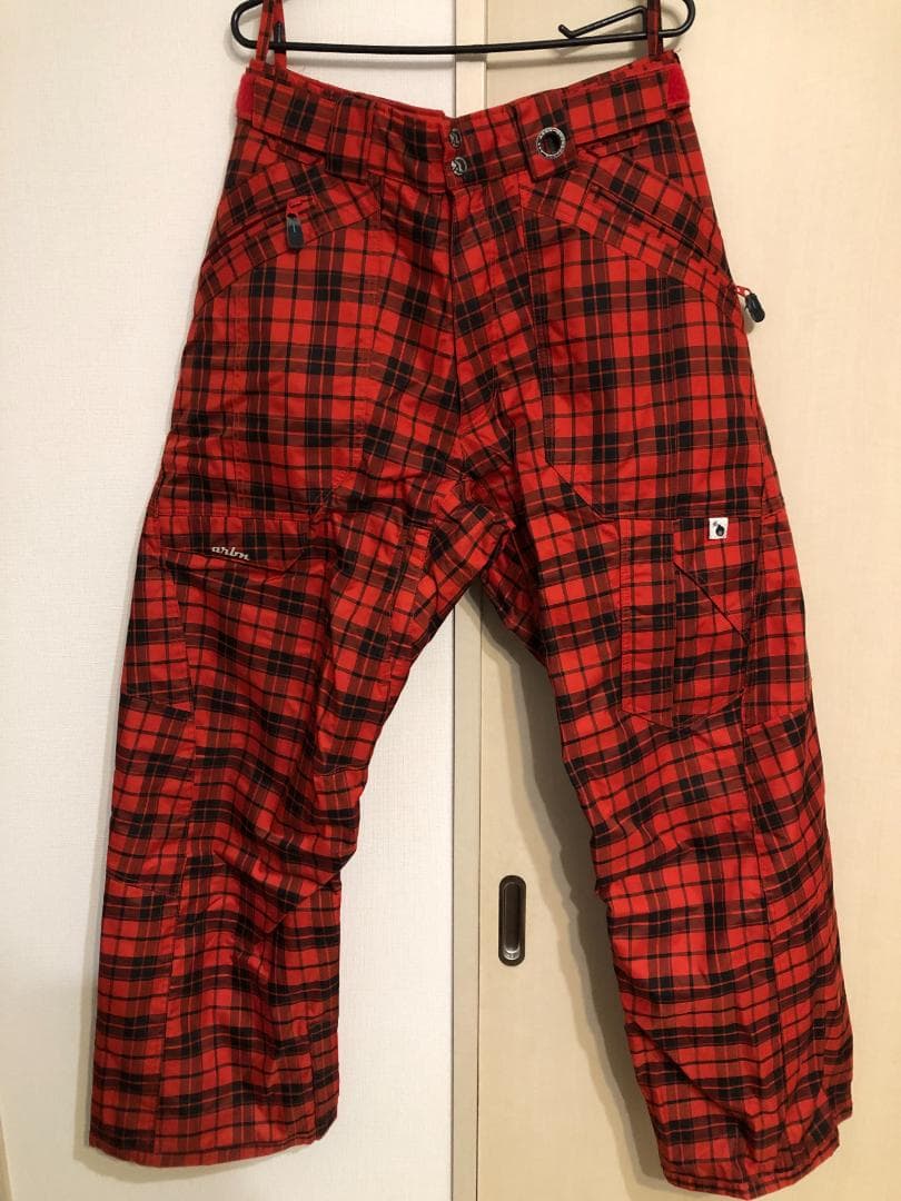 スノーボード用ジャケットとパンツセット