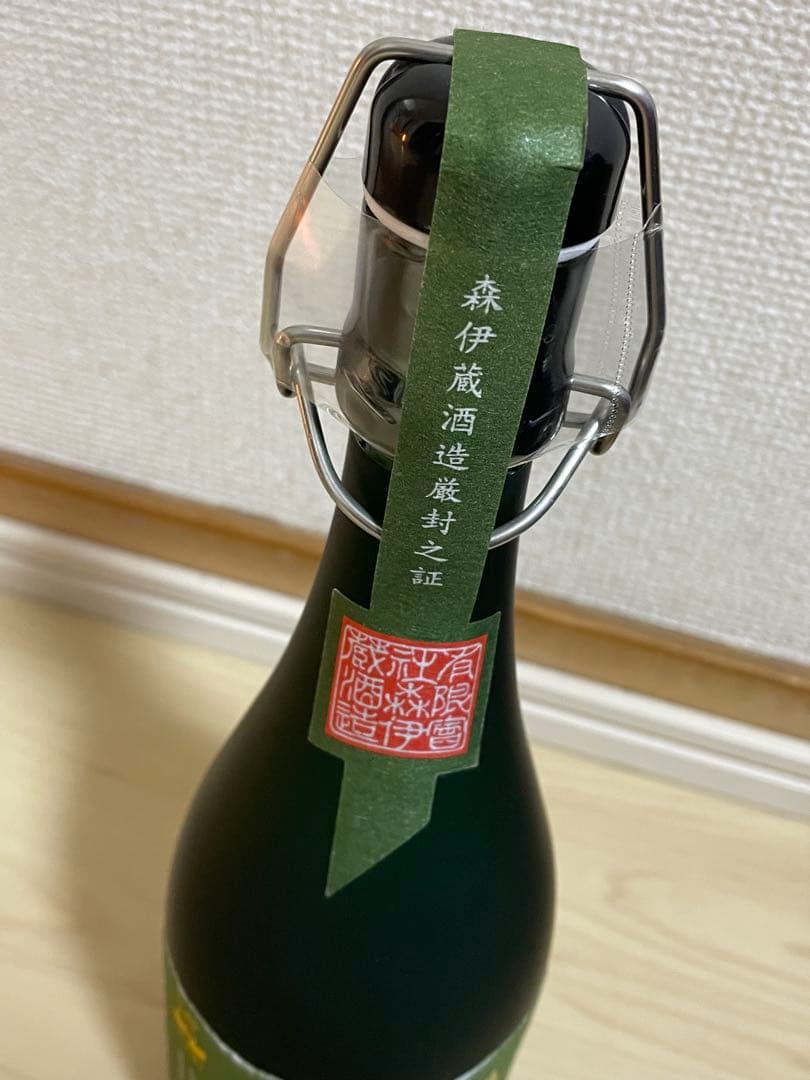 (まる) 　森伊蔵　720ml 長期熟成かめ壺焼酎　専用箱入り