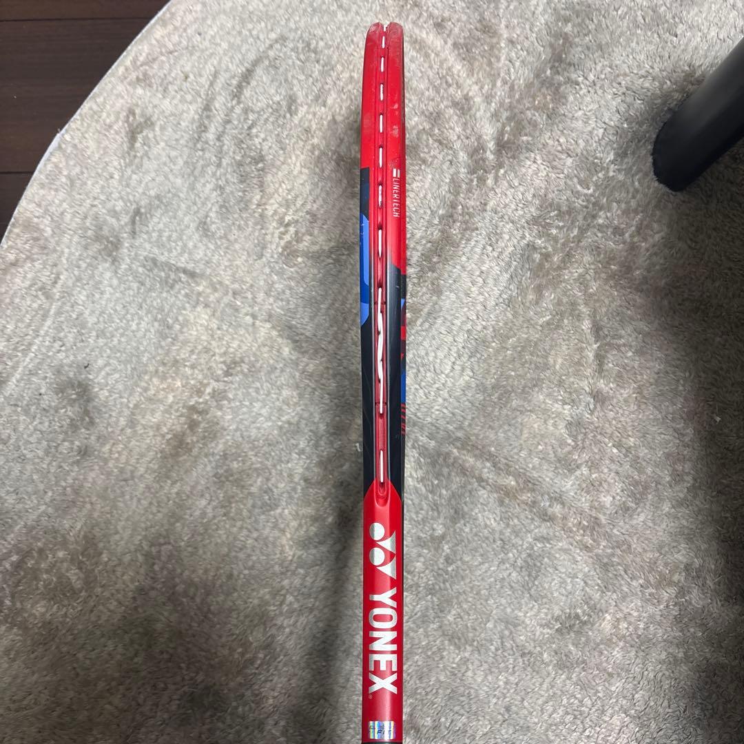 VCORE 98 硬式テニスラケット レッド