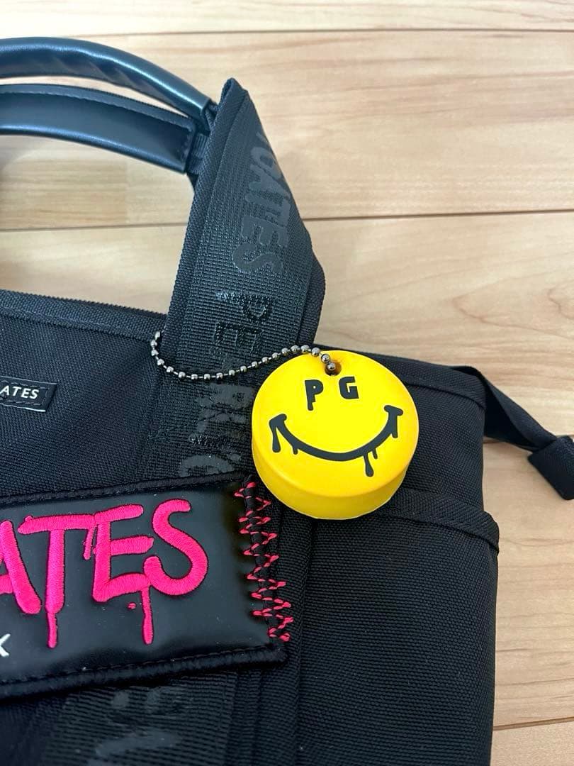 近年モデル 極美品 パーリーゲイツ ペイントロゴシリーズ カートバッグ