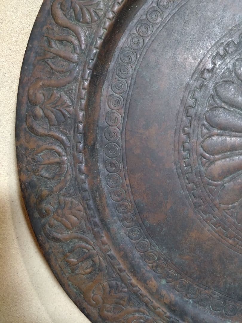 装飾用金属製円形プレート