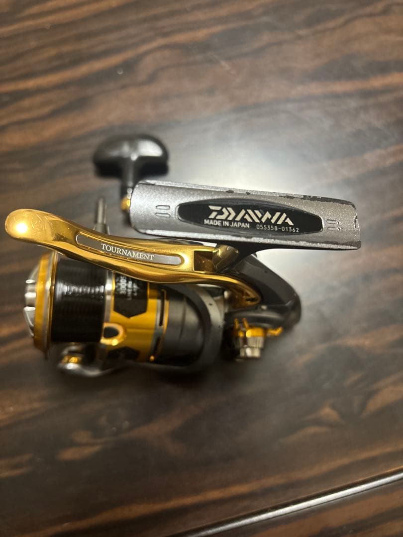 今週末で出品終了しますダイワトーナメントリールカエスプールセット