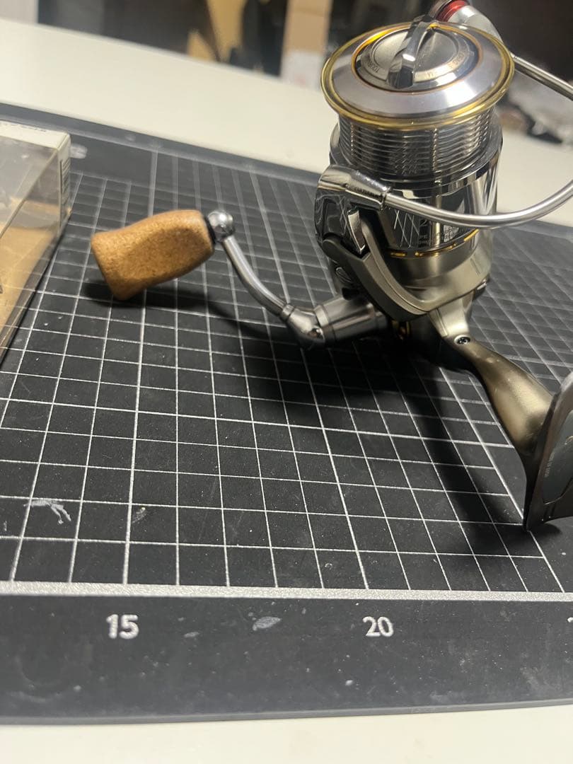 イグジスト　2004 ハイパーカスタム仕様　アイズファクトリードレスアップパーツ