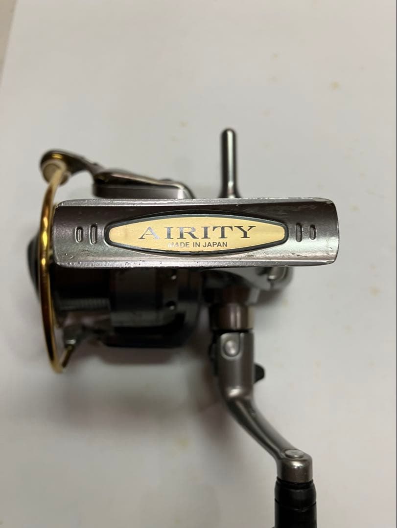 ダイワ トーナメントエアリティー2500 中古品 小沼正弥 シーバス