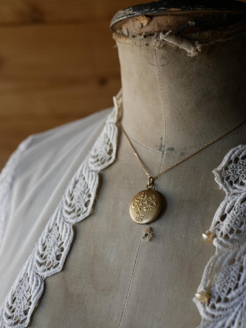 宿り木PARIS　ペンダント　フランスアンティーク　トップ