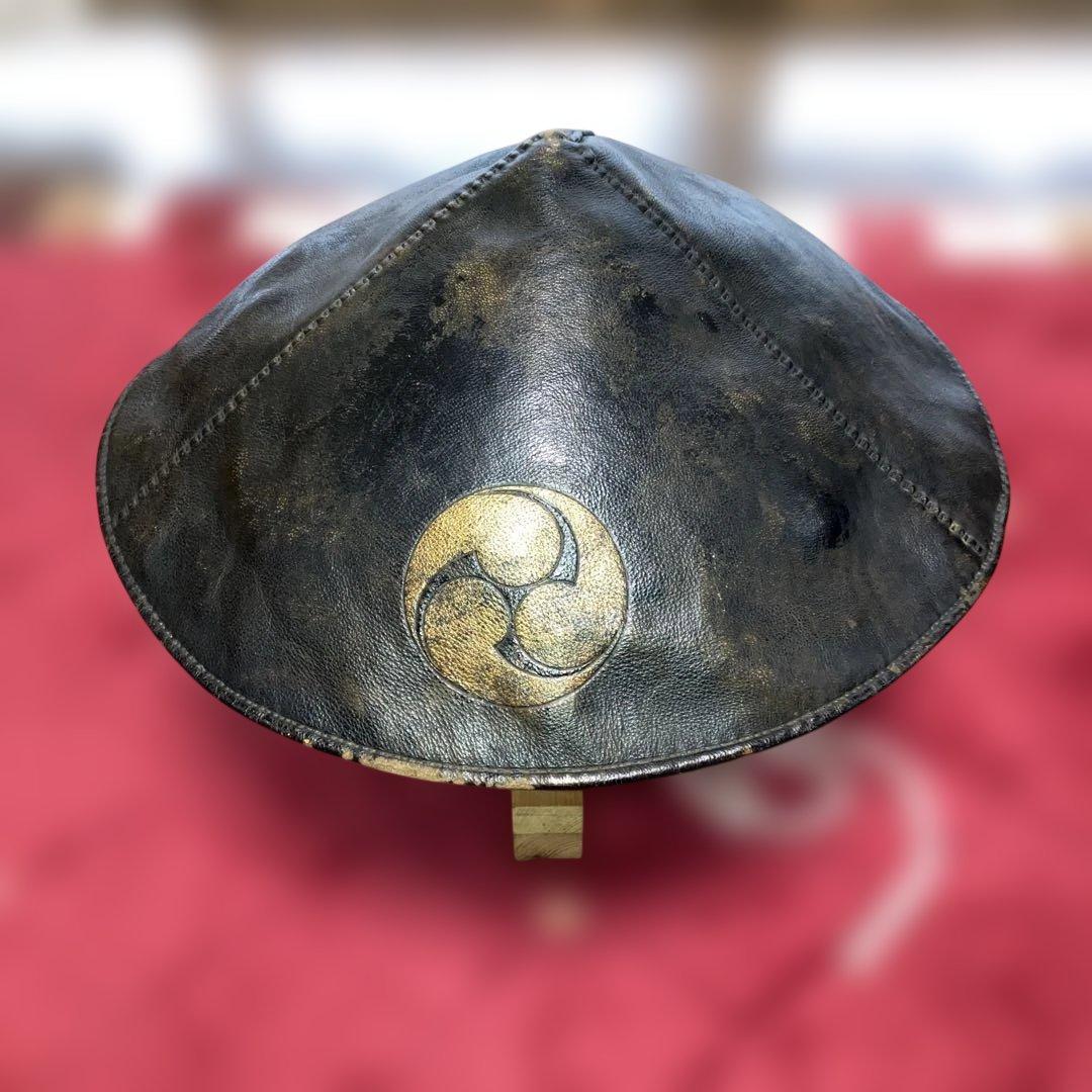 極上品　左三つ巴家紋革製陣笠