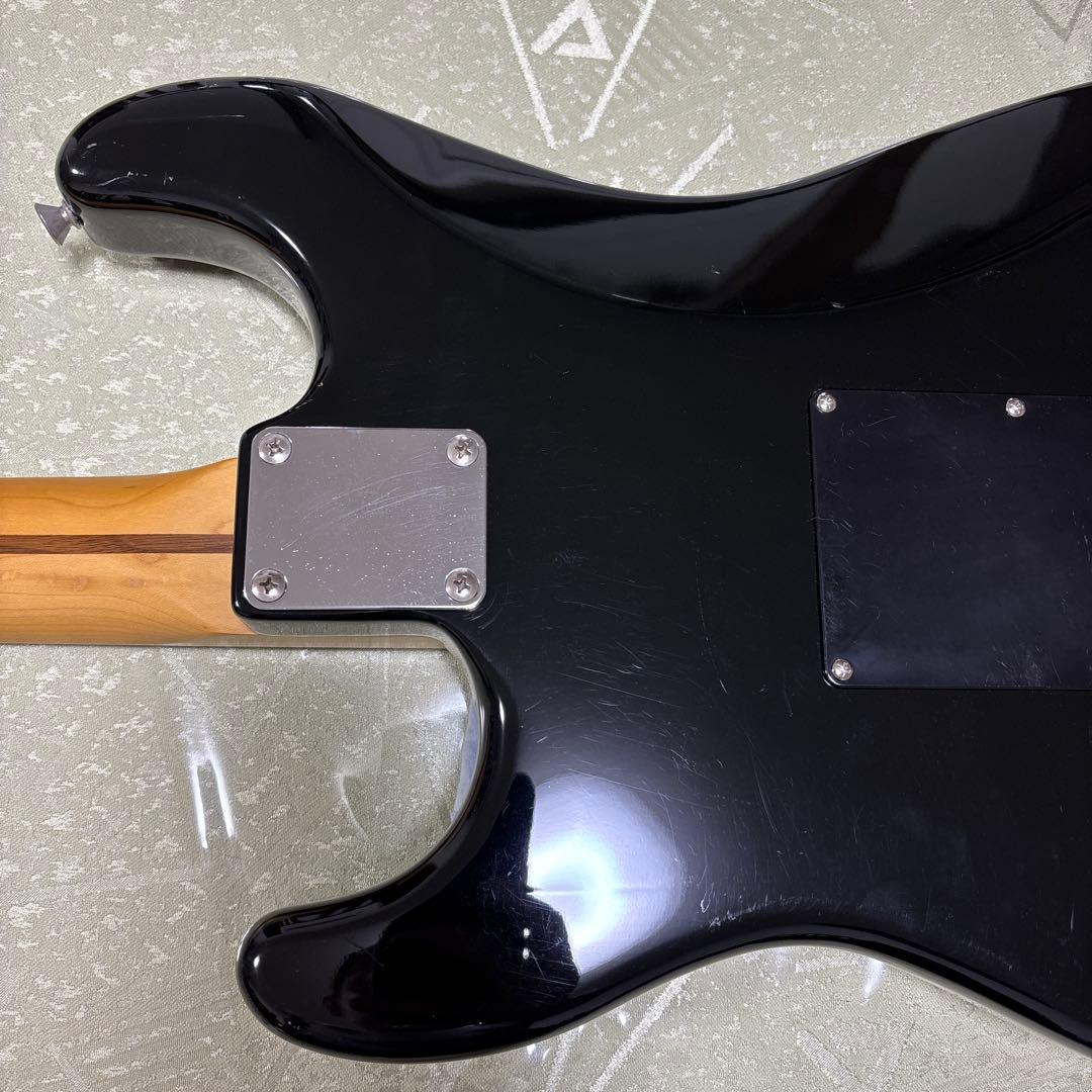 ジャパンヴィンテージ　Squier ストラト　日本製　(ネックを外して発送)