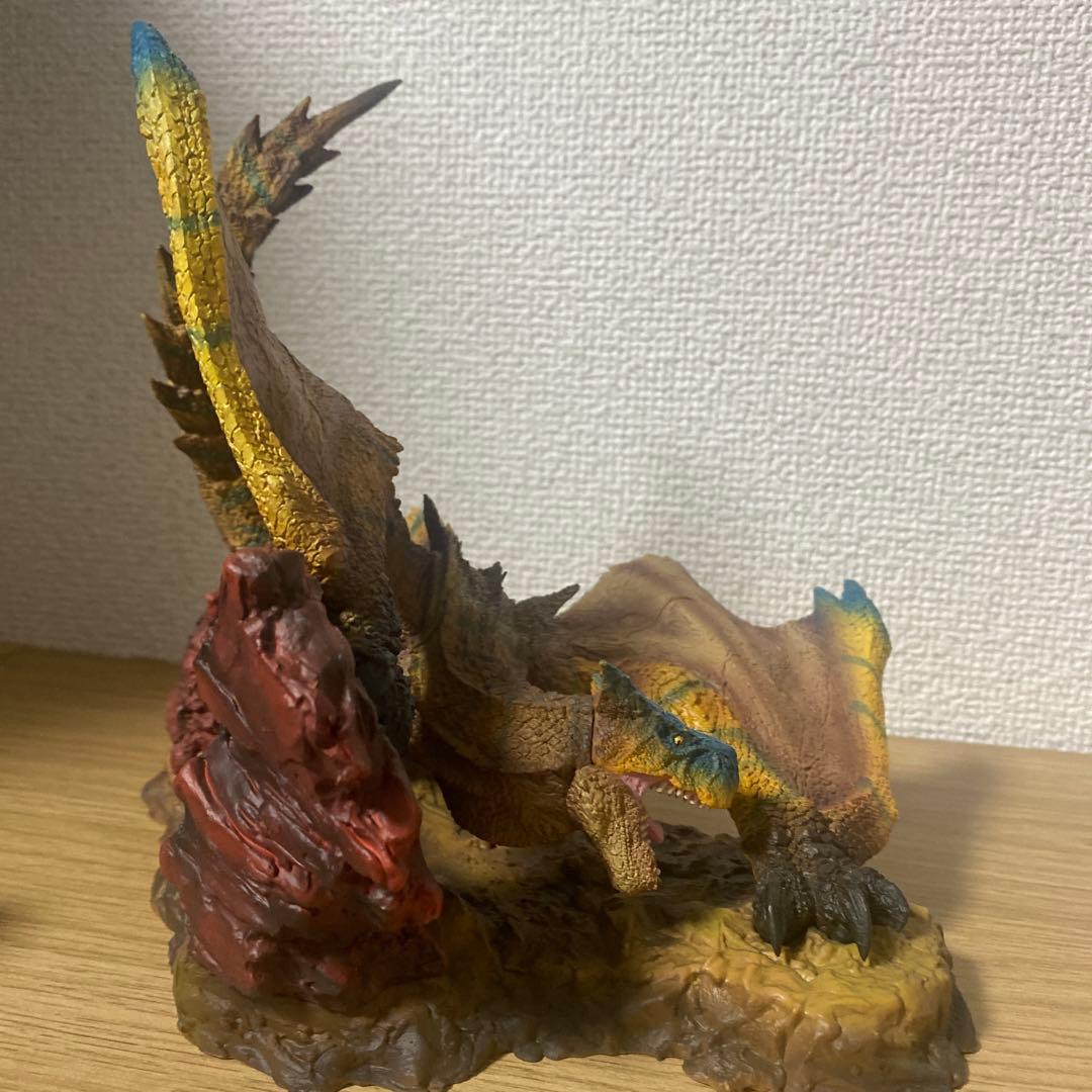 ティガレックス 復刻版 クリエイターズモデル　箱開封済み