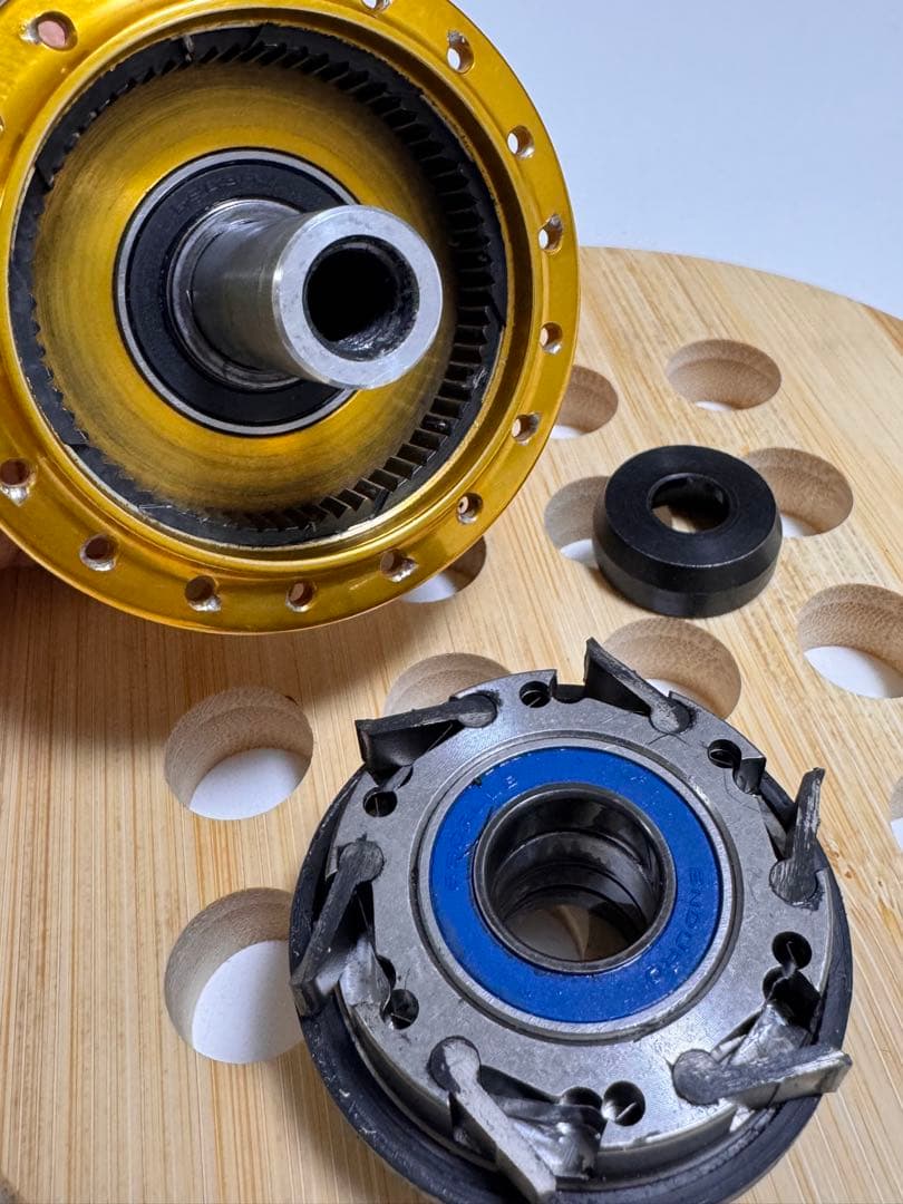 プロファイルレーシング　エリート　リアハブ　9T 36H BMX チタンコグ　右