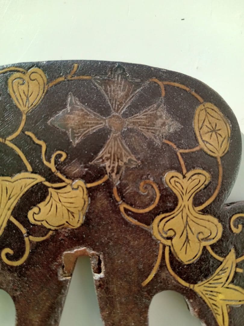 平安城鍔（キリシタン鐔）　桃山時代