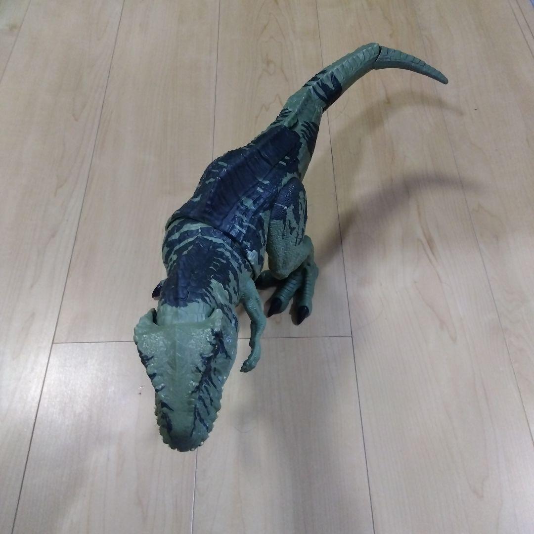 ほえるギガノトサウルス