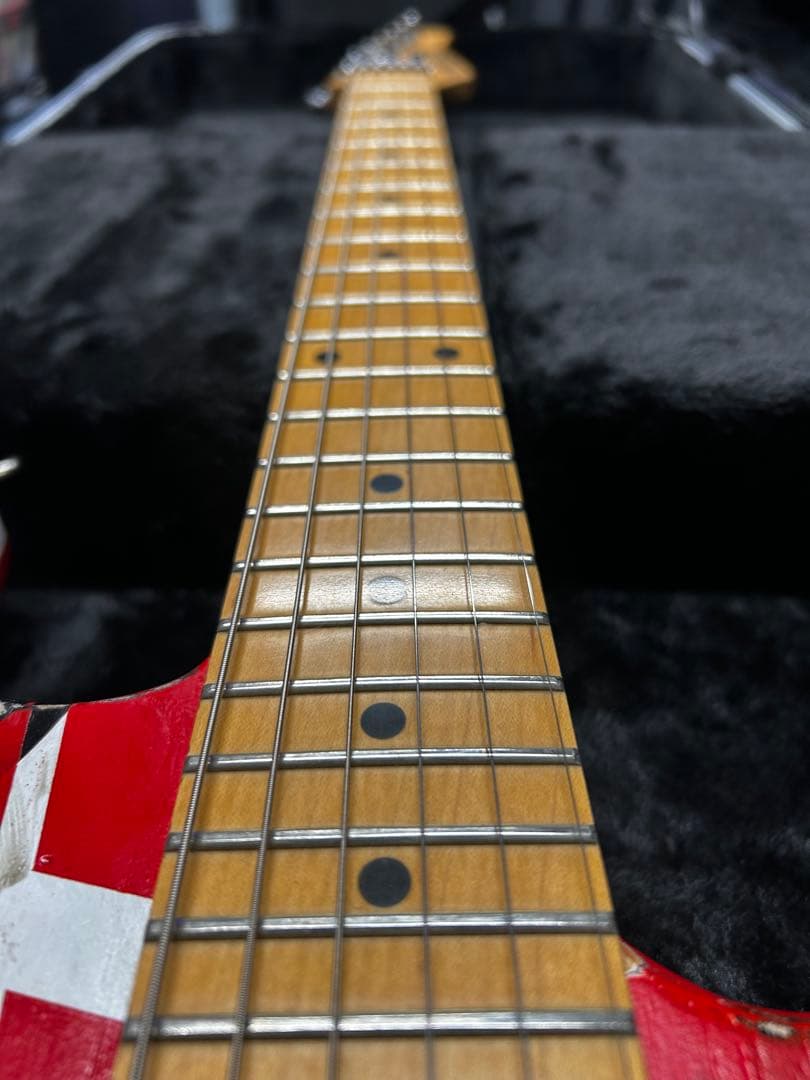 JUMP mv仕様！ペイサーヘッドフランキー!EVH p.u/floydrose