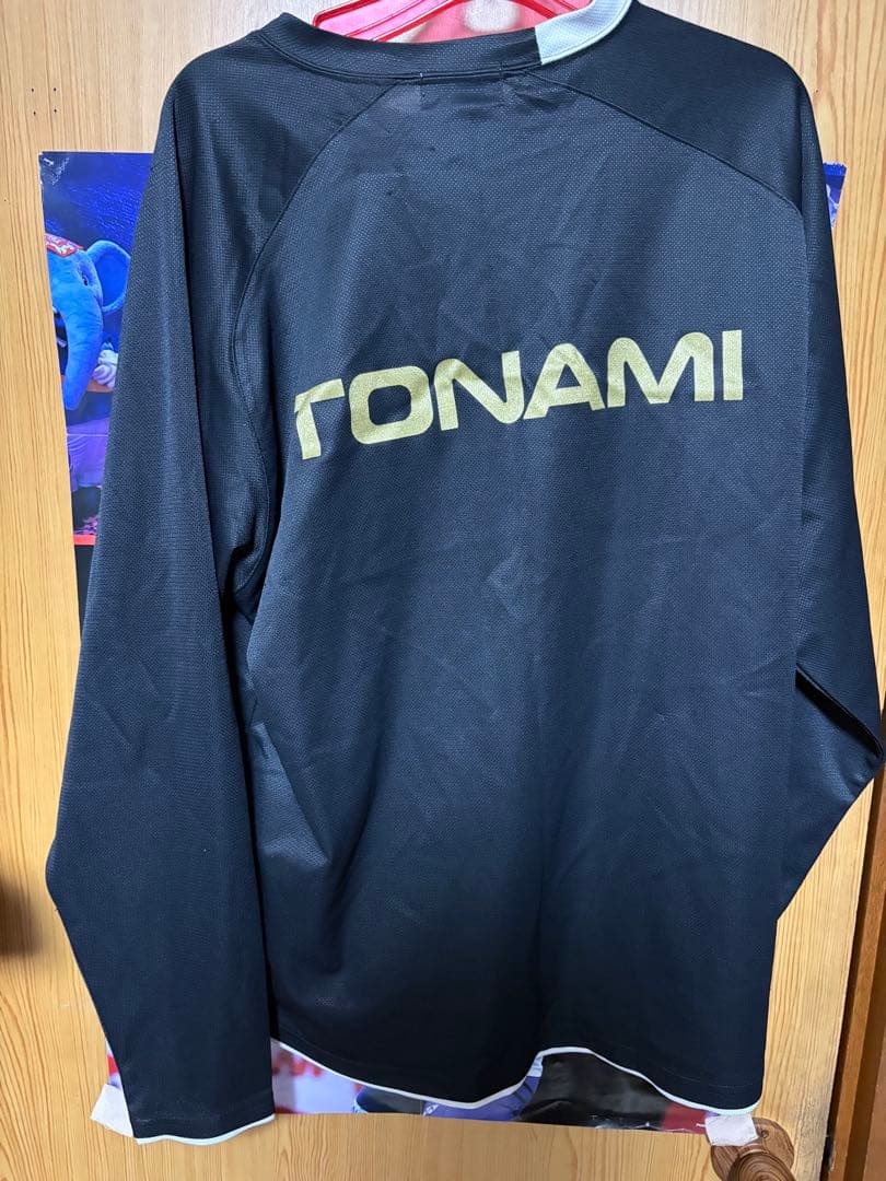 トナミ運輸バドミントン部ウェア